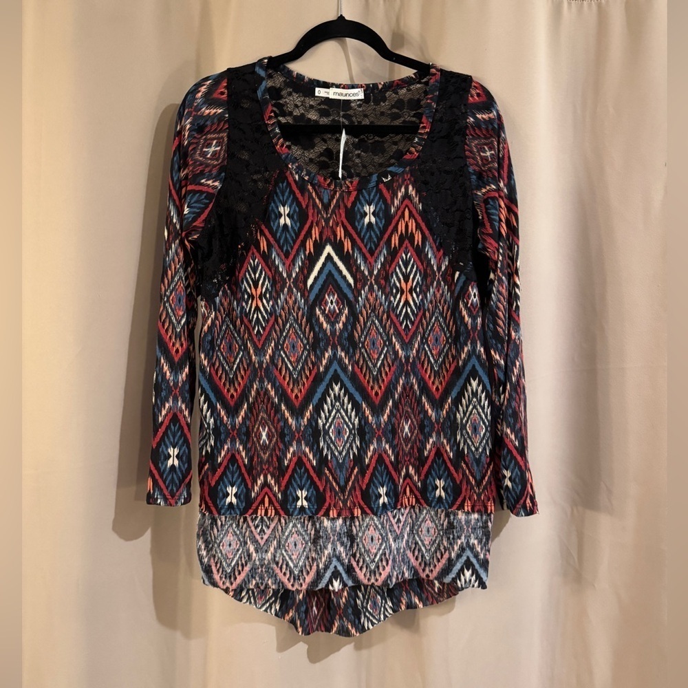 Women's NWT Maurice’s Multicolor Geometric Top